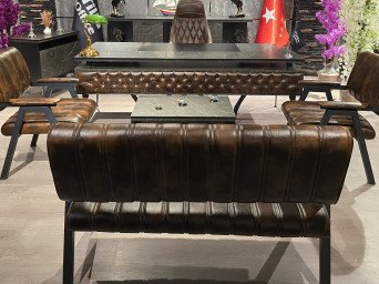 Kapitoneli Masa Takımı